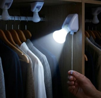 Set 8 Becuri LED Fără Fir - Iluminare Portabilă, Economică și Ușor de Montat