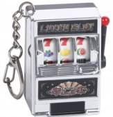 Breloc slot machine, interactiv, maneta functionala, 6 cm x 4 cm