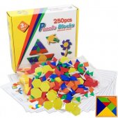 Joc educativ Tangram cu 250 piese din lemn si planse pentru realizarea modelelor